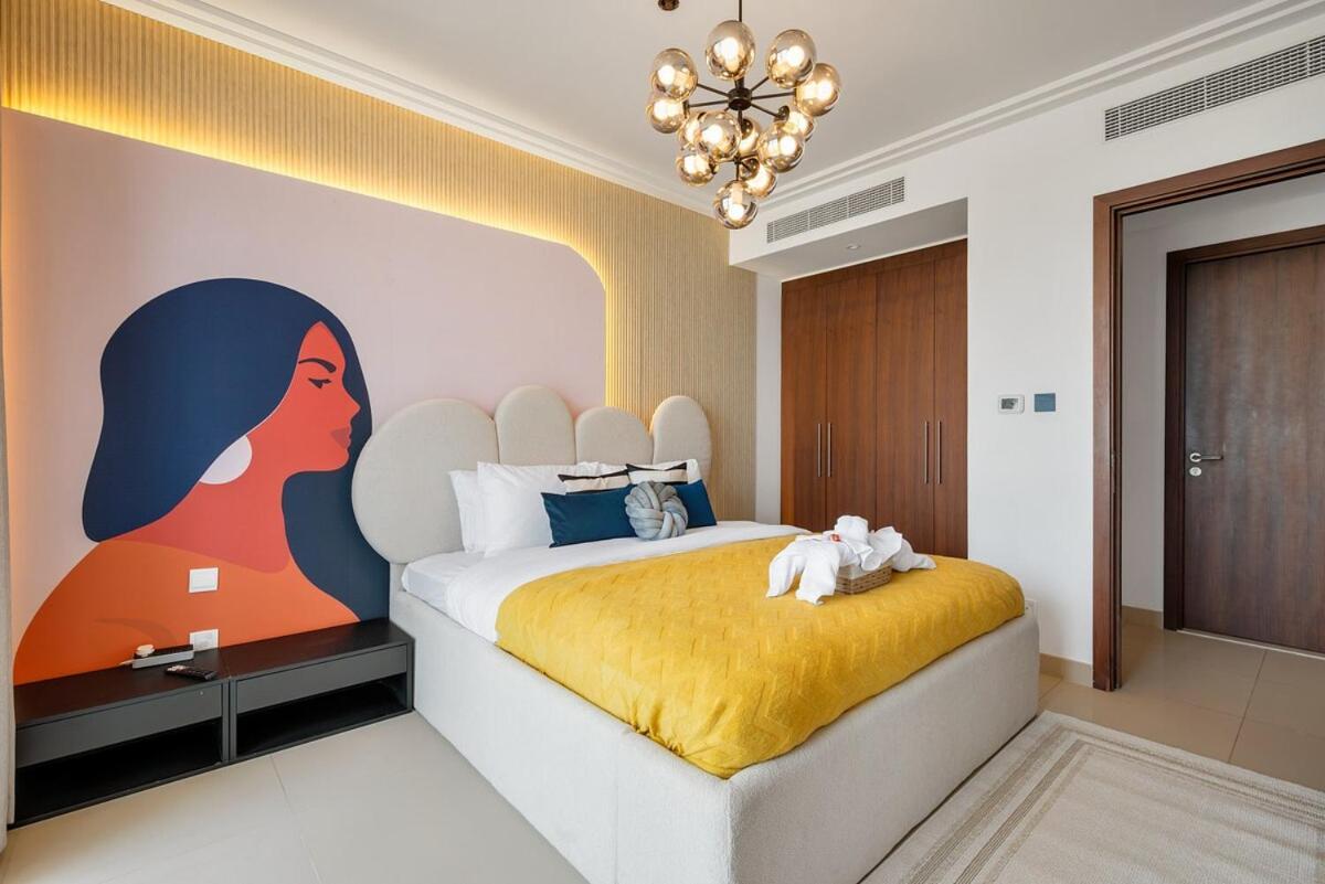 Trendy 1br Dream With Full Burjviews Above Mall Dubai