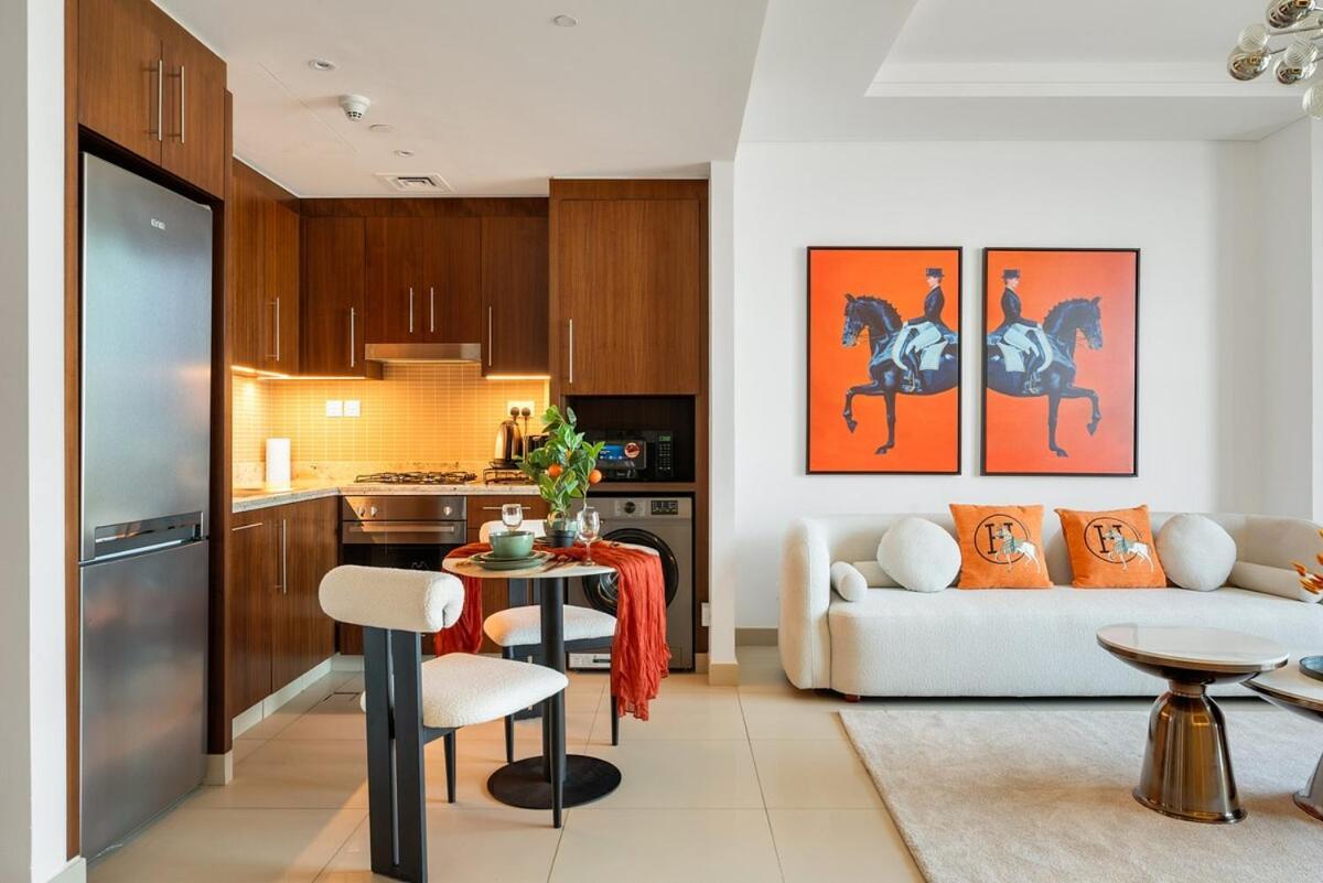 Apartment Trendy 1br Dream With Full Burjviews Above Mall Dubai